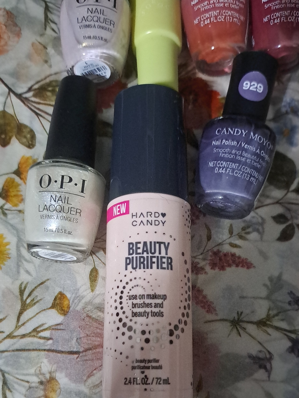 Makeup Bundle - Picture 5 of 8